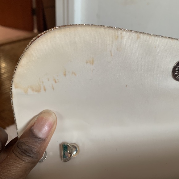 Shiny gold clutch with optional linked straps - Picture 5 of 5